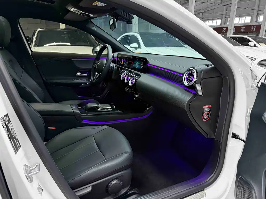 Mercedes-Benz A-Class — фото 17