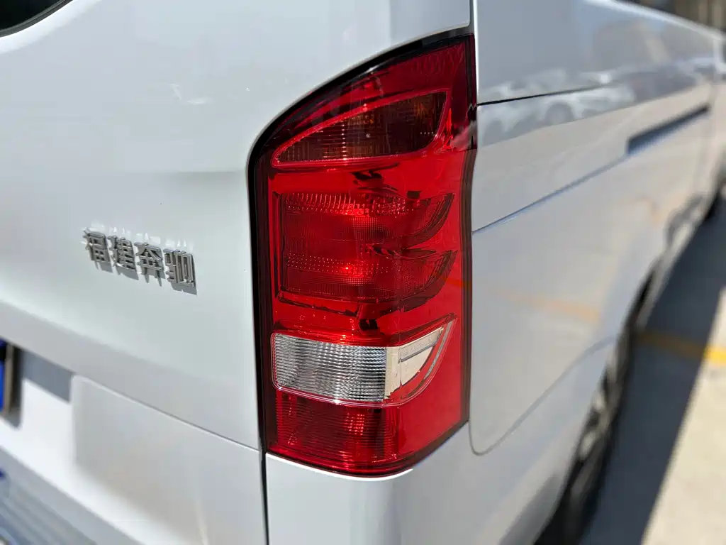 Mercedes-Benz Vito — фото 9