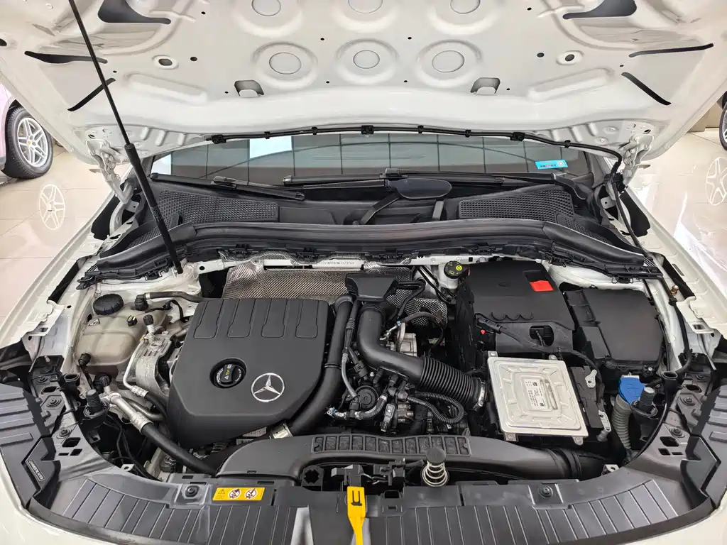 Mercedes-Benz GLA — фото 15