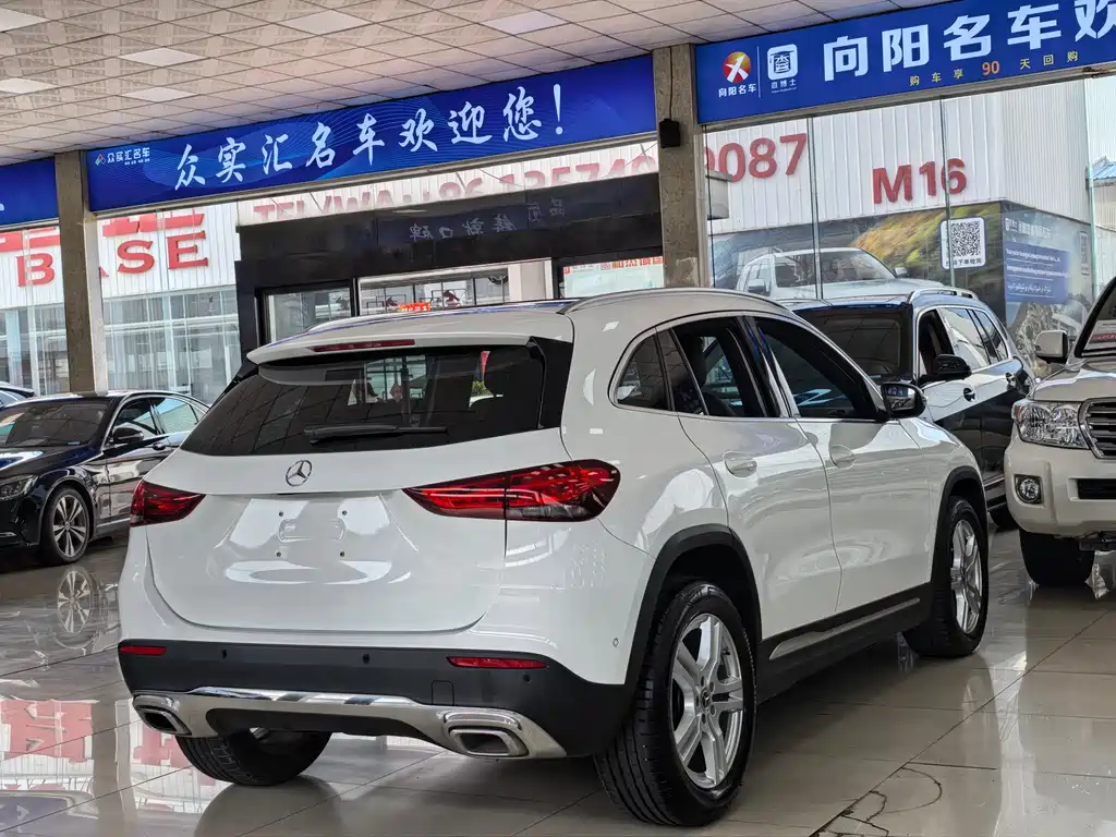 Mercedes-Benz GLA — фото 6