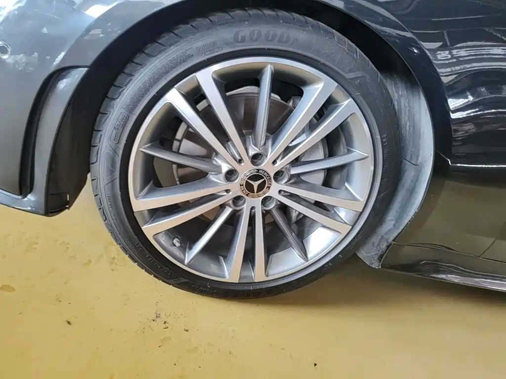 Mercedes-Benz CLS — фото 23