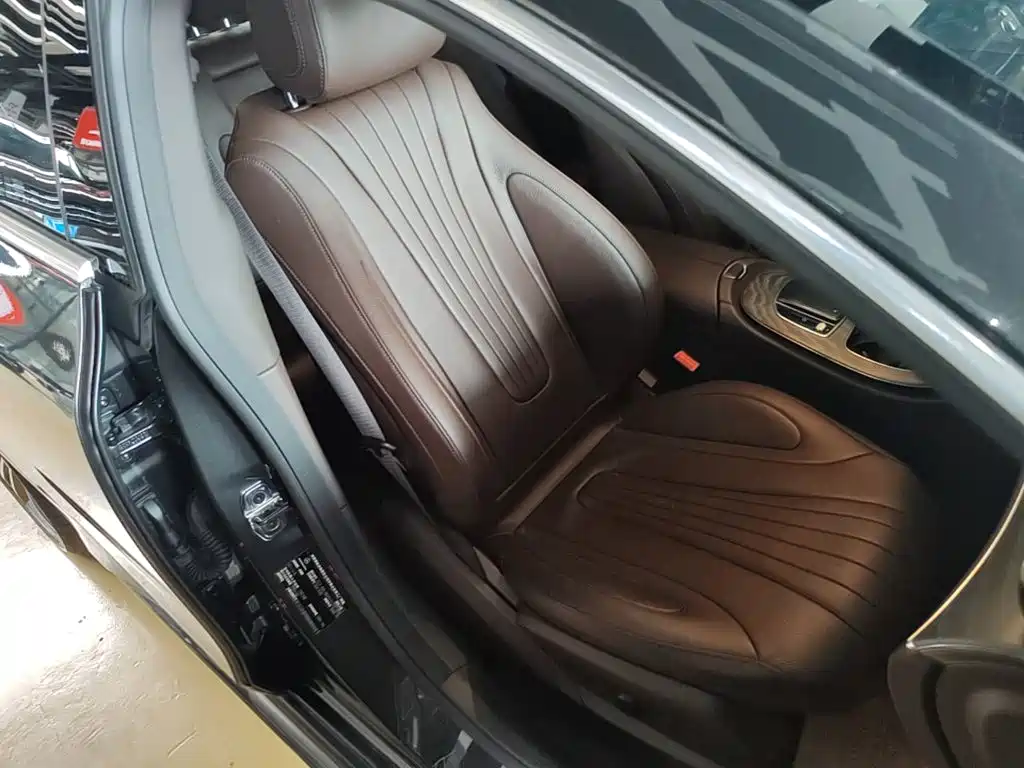 Mercedes-Benz CLS — фото 25