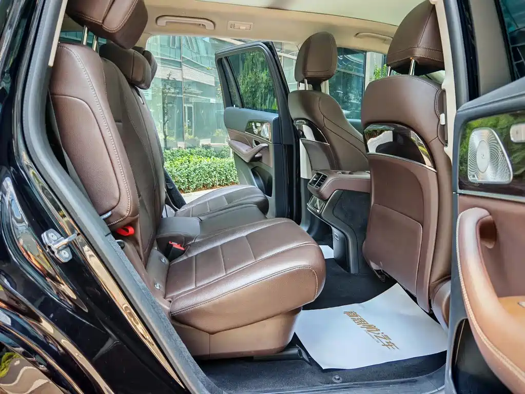 Mercedes-Benz GLS — фото 16