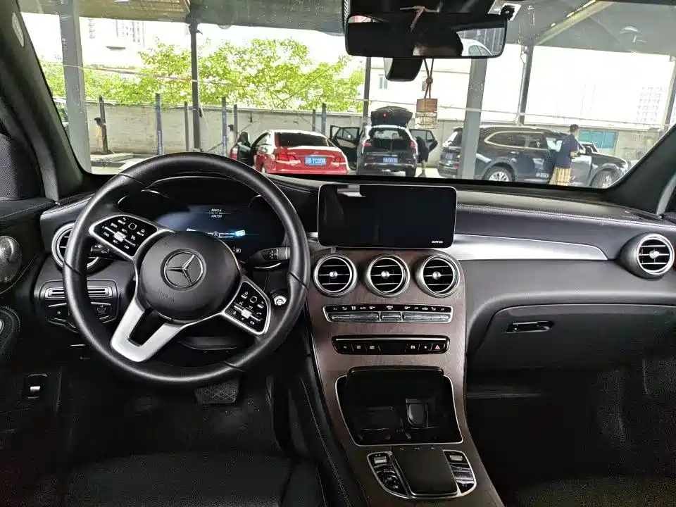 Mercedes-Benz GLC — фото 5