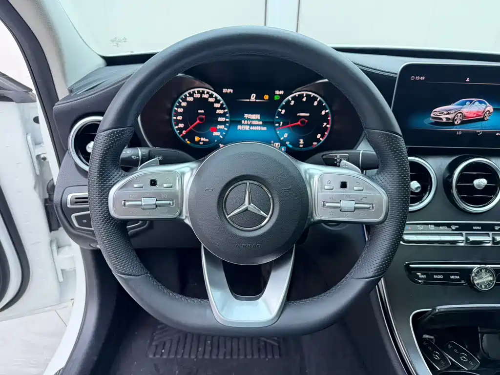 Mercedes-Benz C-Class — фото 11