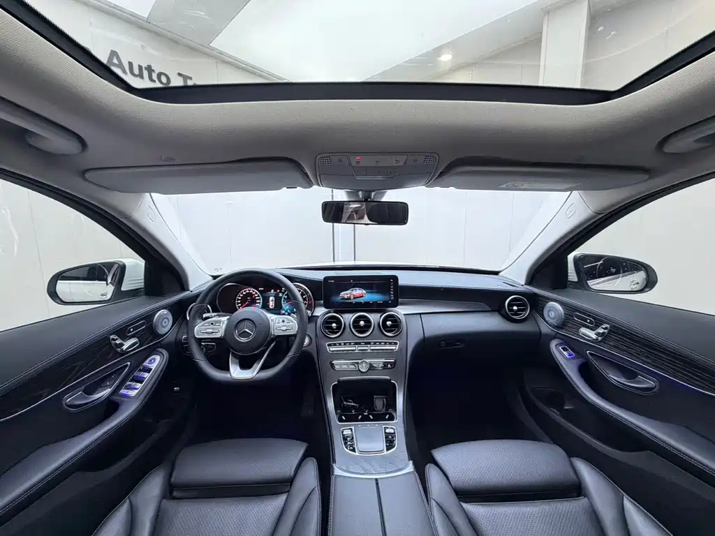 Mercedes-Benz C-Class — фото 17