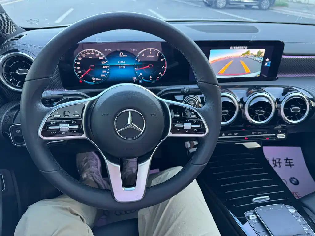 Mercedes-Benz A-Class — фото 16