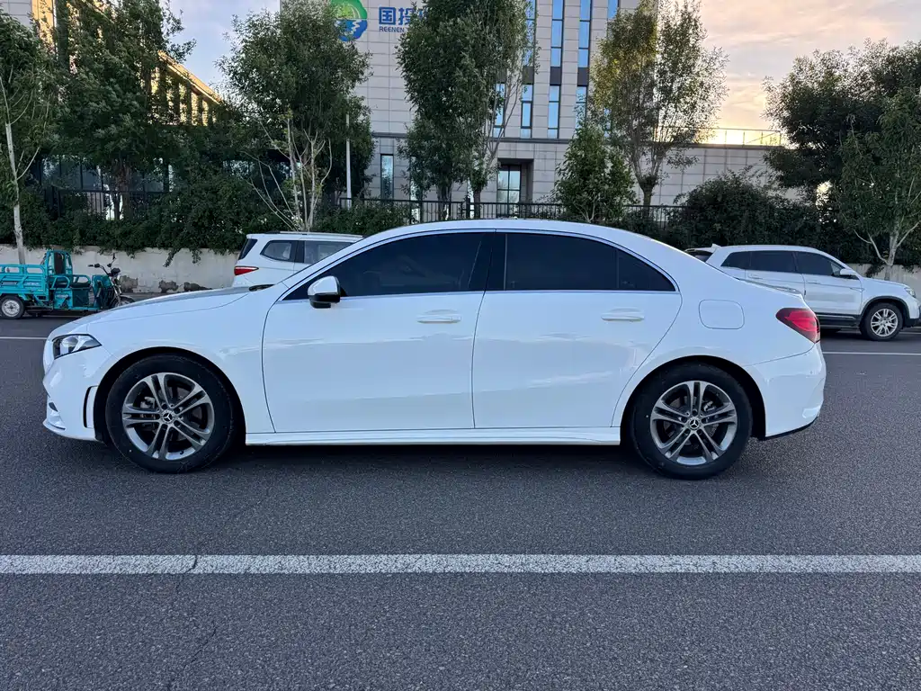 Mercedes-Benz A-Class — фото 4