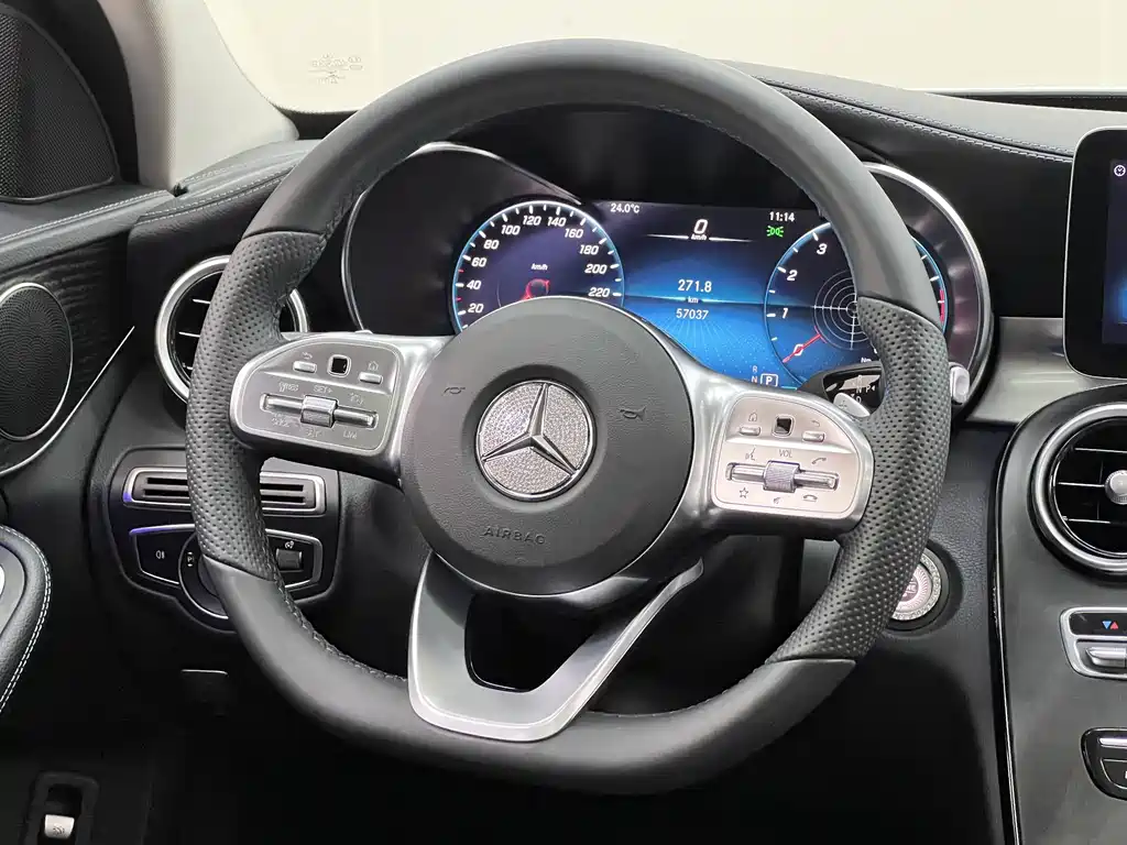 Mercedes-Benz C-Class — фото 17