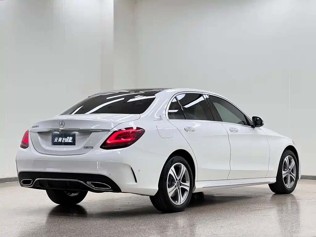 Mercedes-Benz C-Class — фото 6