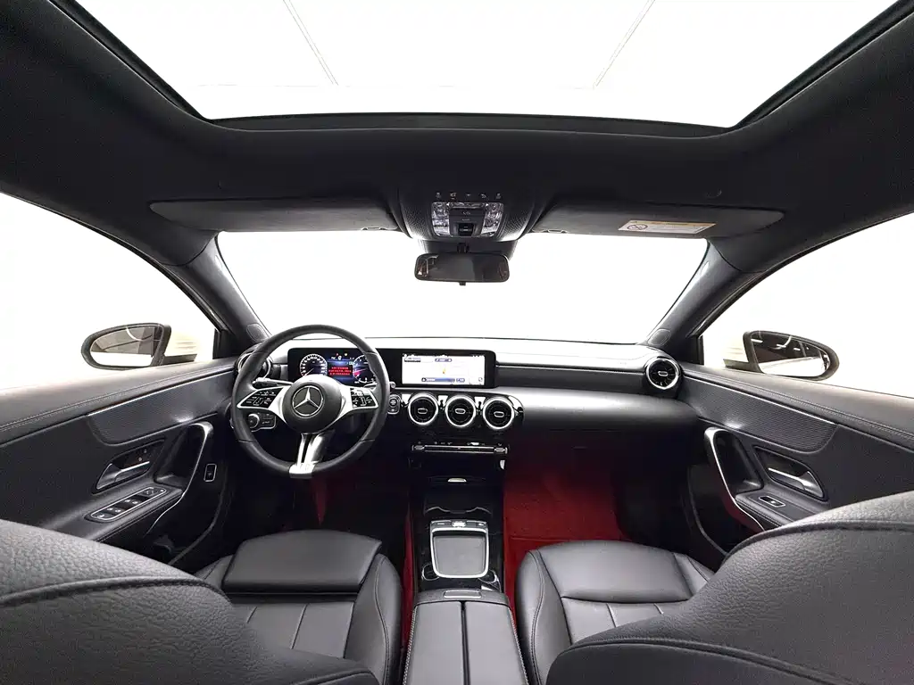 Mercedes-Benz A-Class — фото 9