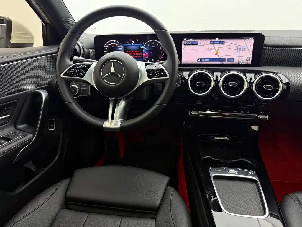 Mercedes-Benz A-Class — фото 10