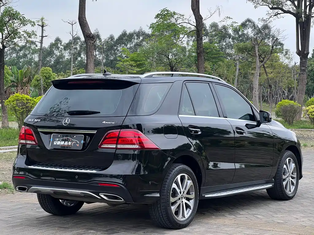 Mercedes-Benz GLE (Import) — фото 4