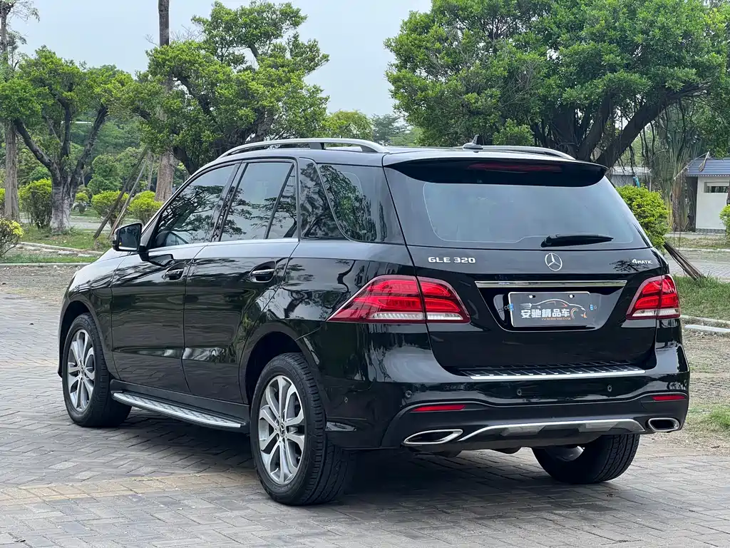 Mercedes-Benz GLE (Import) — фото 6
