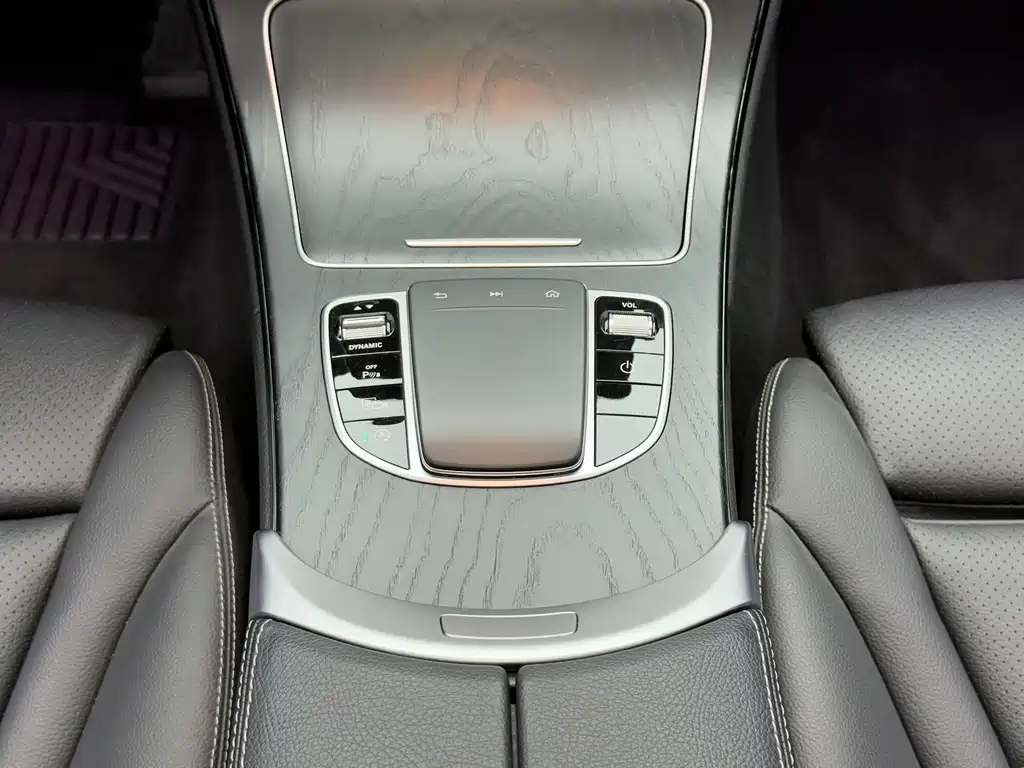 Mercedes-Benz C-Class — фото 15