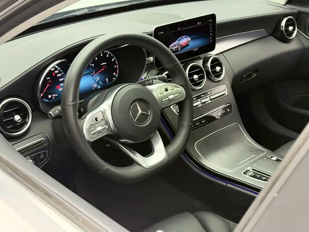 Mercedes-Benz C-Class — фото 18
