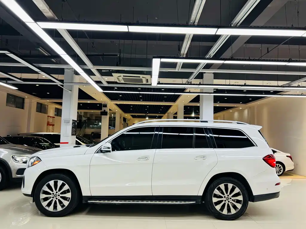 Mercedes-Benz GLS — фото 19