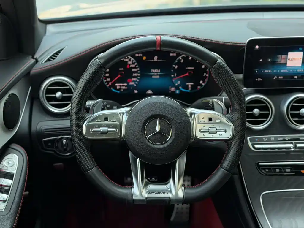Mercedes-Benz GLC AMG — фото 3