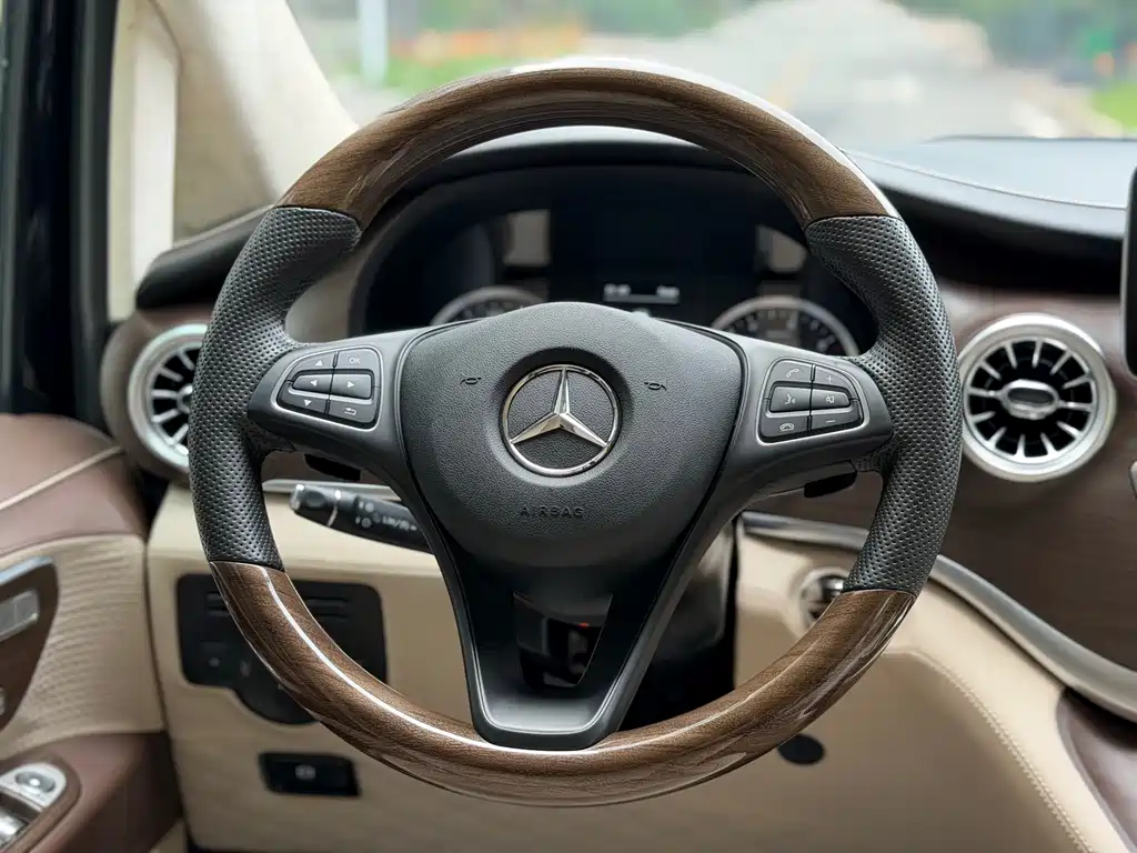 Mercedes-Benz Vito — фото 18