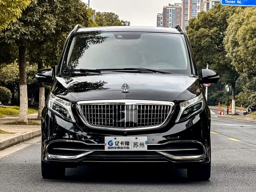 Mercedes-Benz V-Class — фото 2