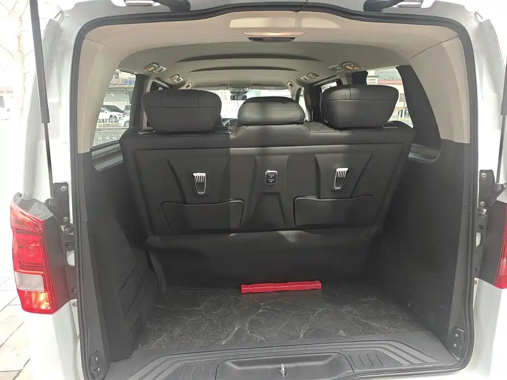 Mercedes-Benz Vito — фото 15