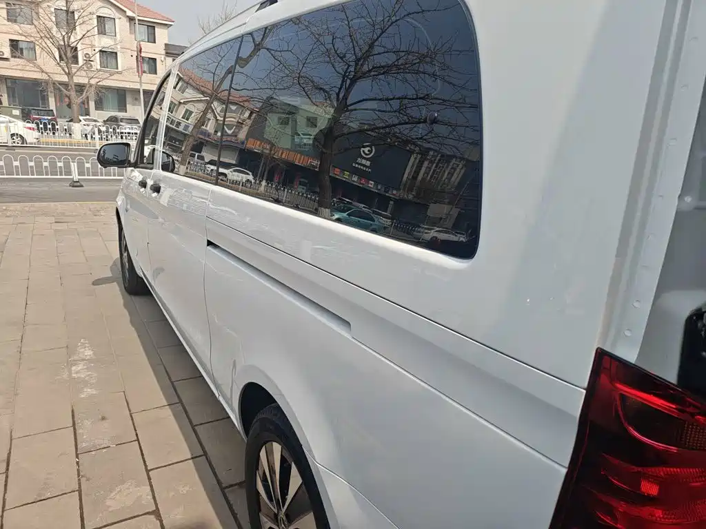 Mercedes-Benz Vito — фото 23