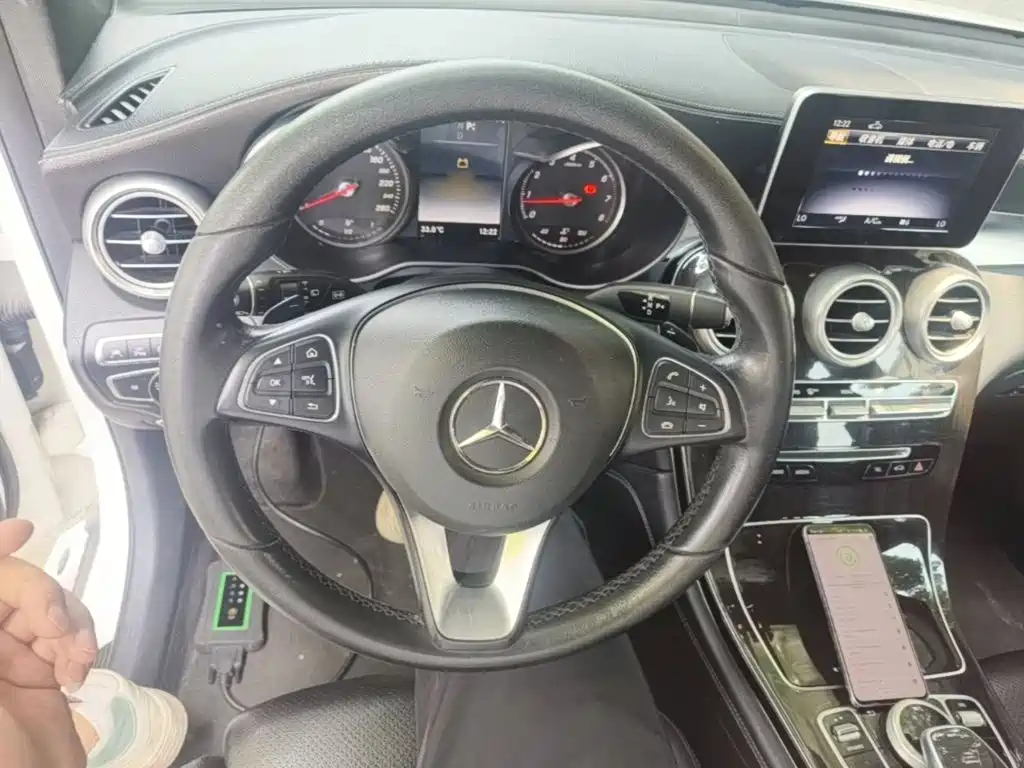 Mercedes-Benz GLC — фото 11