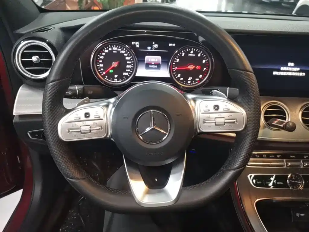 Mercedes-Benz E-Class (Import) — фото 11