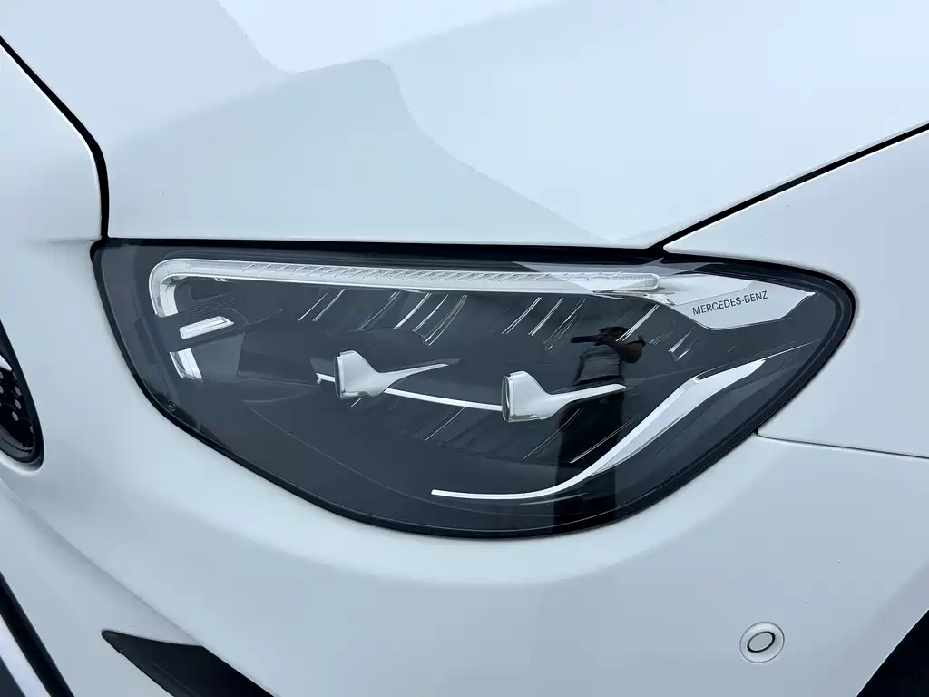 Mercedes-Benz E-Class (Import) — фото 15