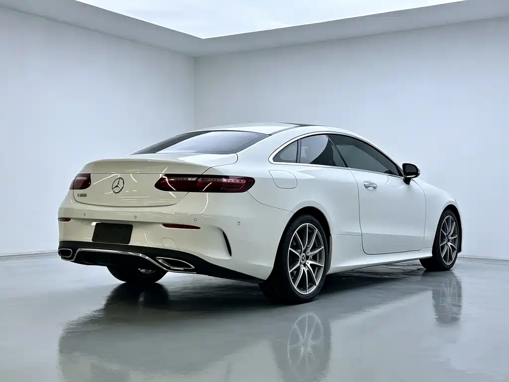 Mercedes-Benz E-Class (Import) — фото 4