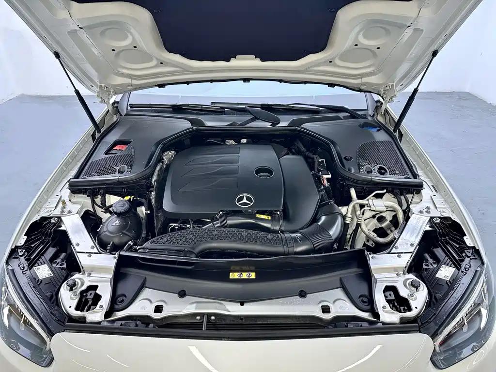 Mercedes-Benz E-Class (Import) — фото 10