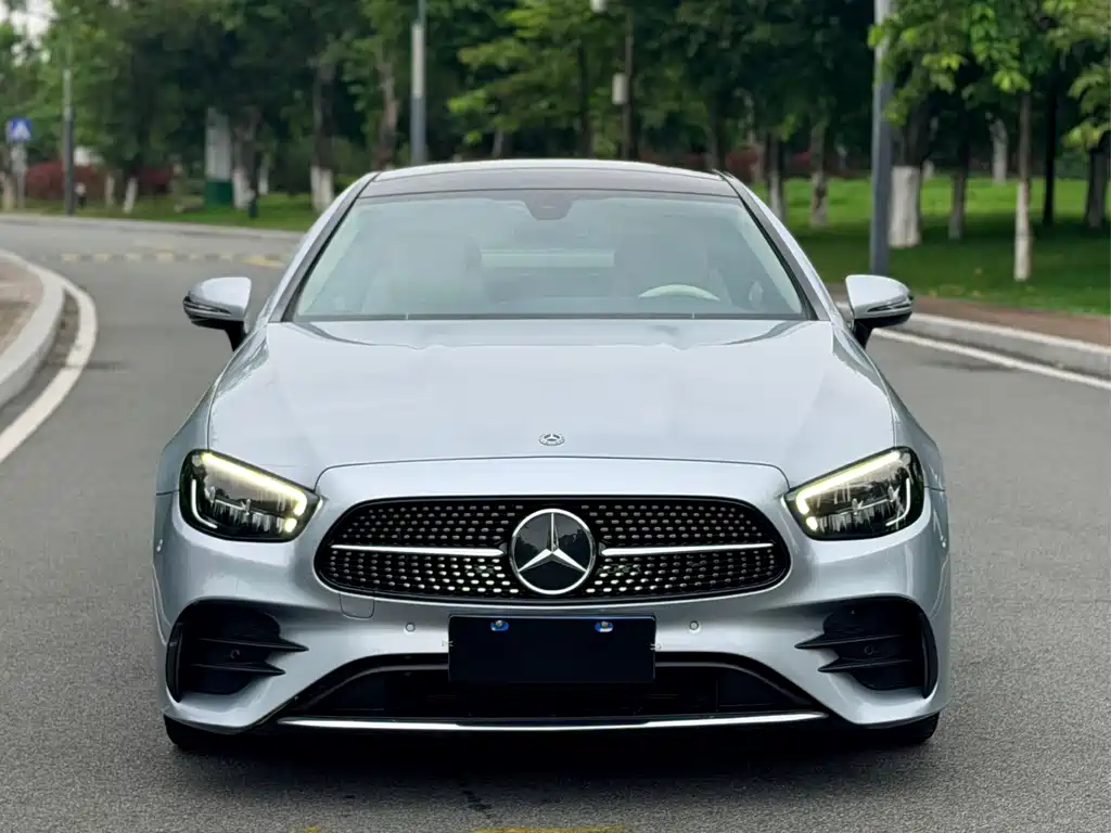 Mercedes-Benz E-Class (Import) — фото 2