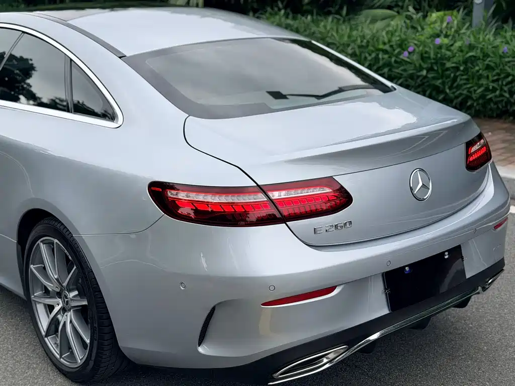 Mercedes-Benz E-Class (Import) — фото 14