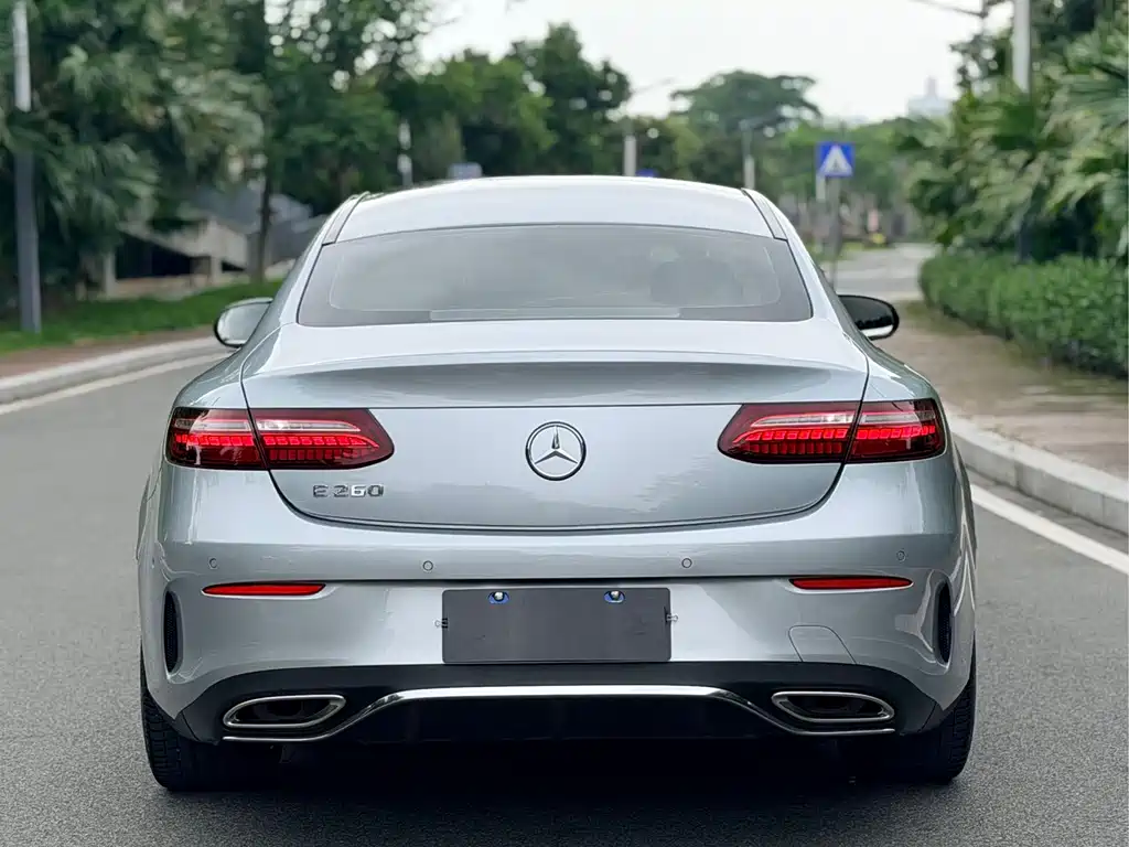 Mercedes-Benz E-Class (Import) — фото 17