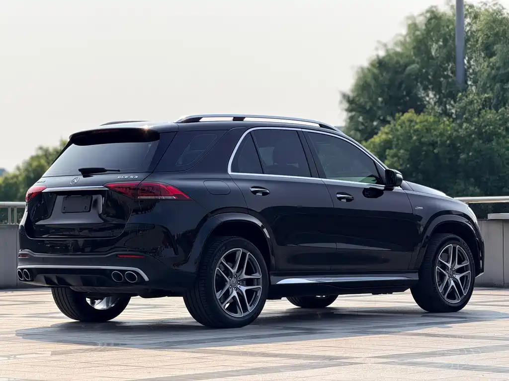 Mercedes-Benz GLE AMG — фото 7