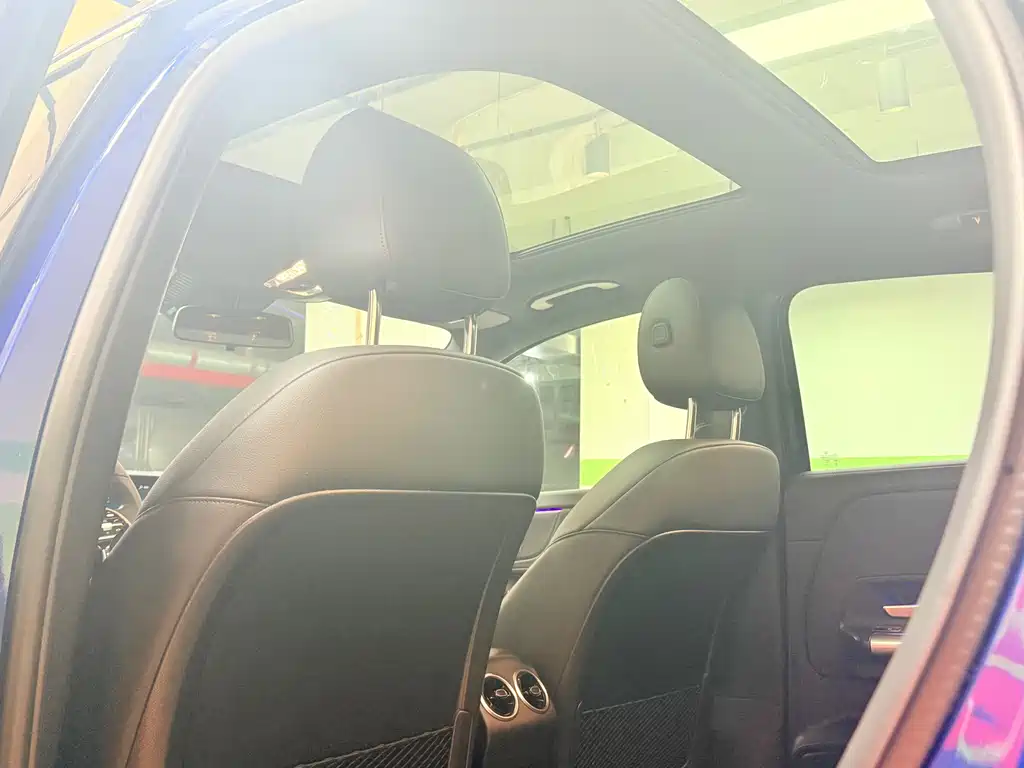 Mercedes-Benz EQA — фото 17