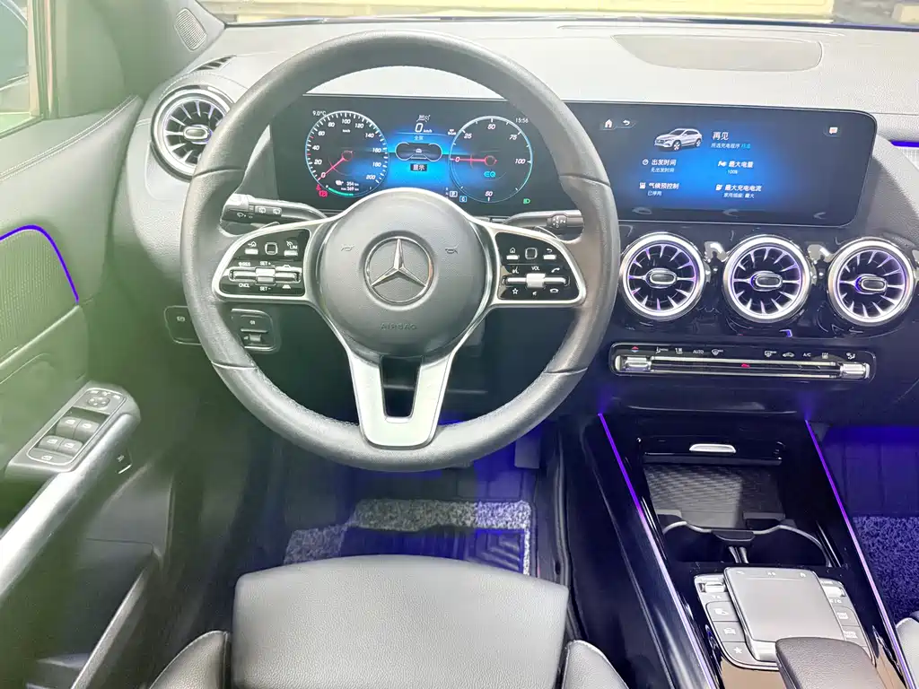 Mercedes-Benz EQA — фото 27