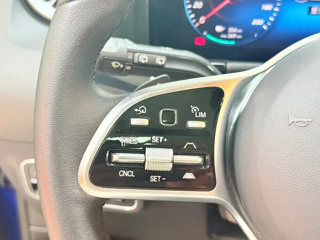 Mercedes-Benz EQA — фото 34