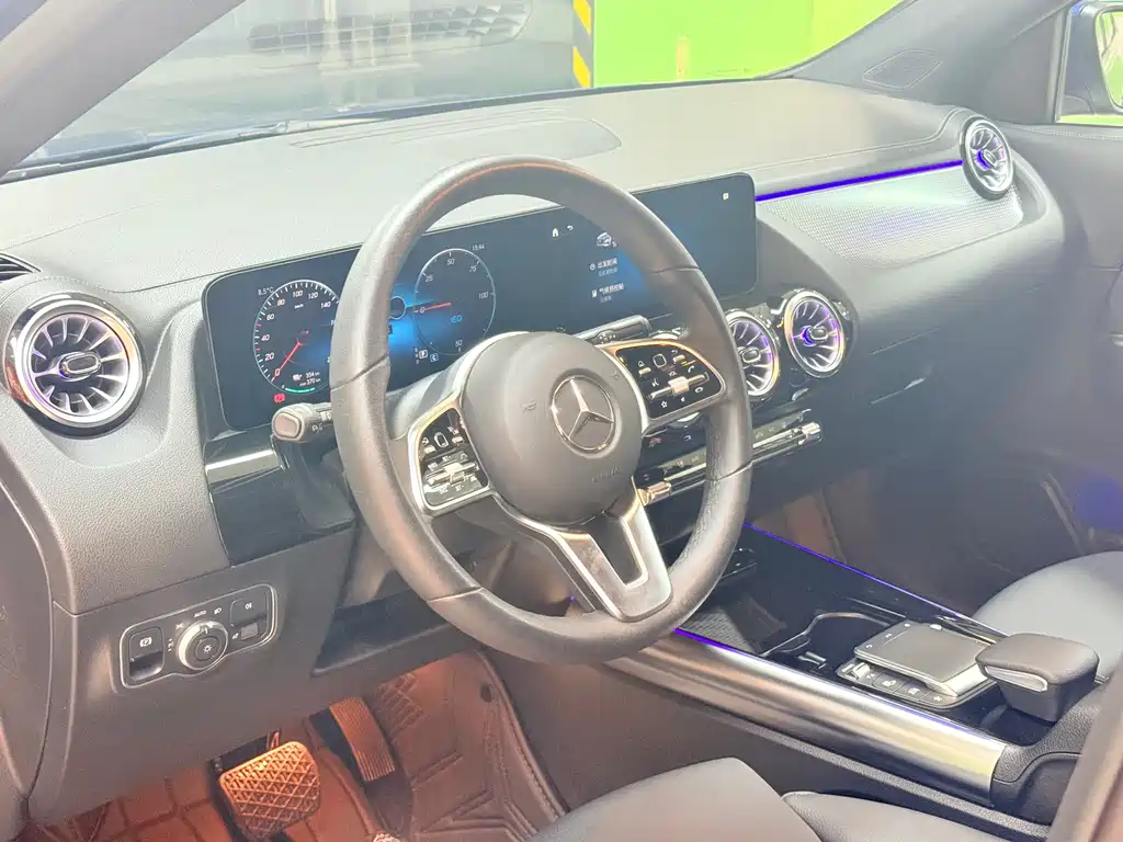 Mercedes-Benz EQA — фото 9