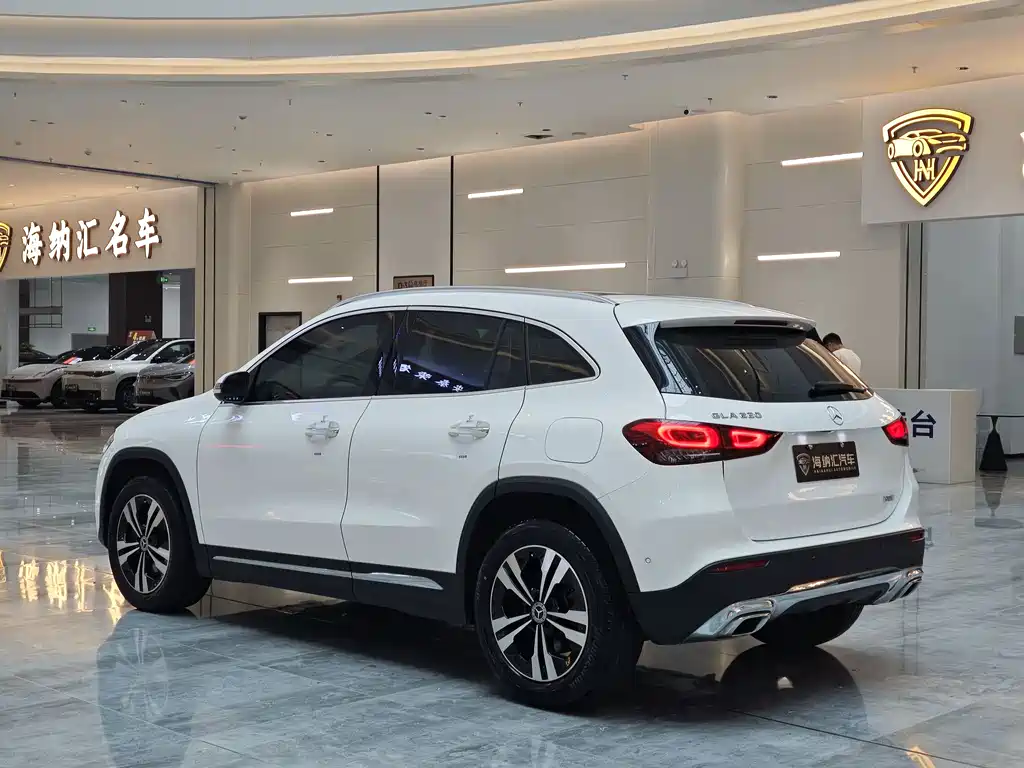 Mercedes-Benz GLA — фото 3