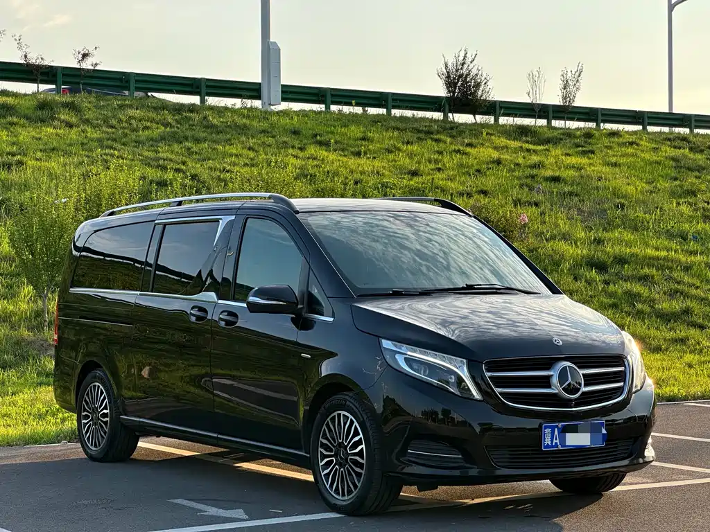 Mercedes-Benz V-Class — фото 3
