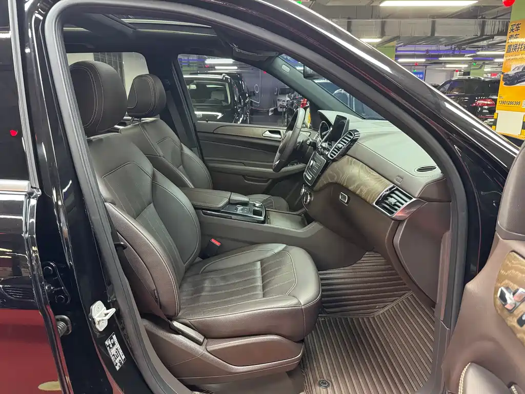 Mercedes-Benz GLE (Import) — фото 19