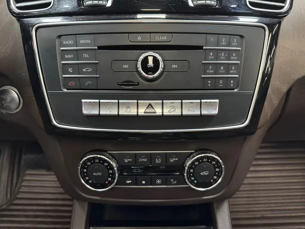 Mercedes-Benz GLE (Import) — фото 27