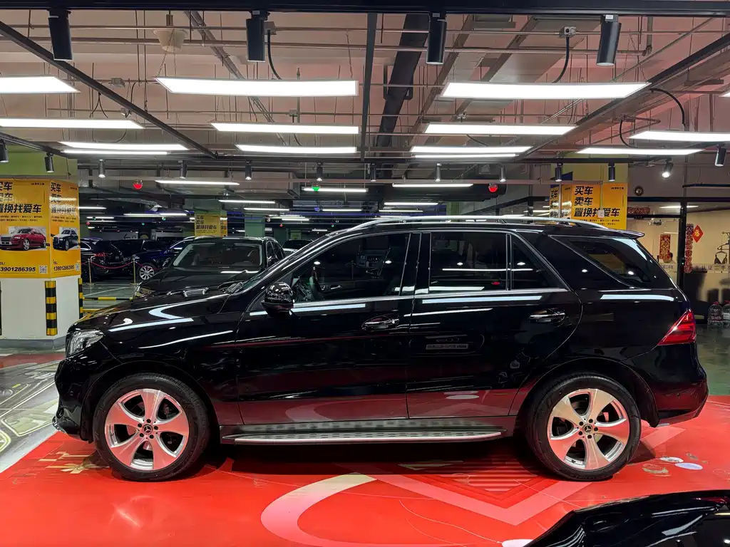 Mercedes-Benz GLE (Import) — фото 7