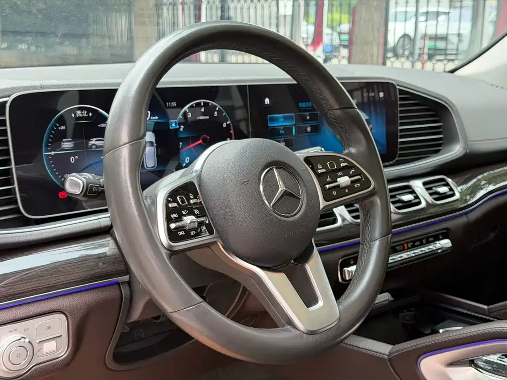 Mercedes-Benz GLE (Import) — фото 9