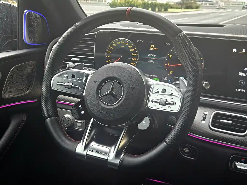 Mercedes-Benz GLE AMG — фото 11