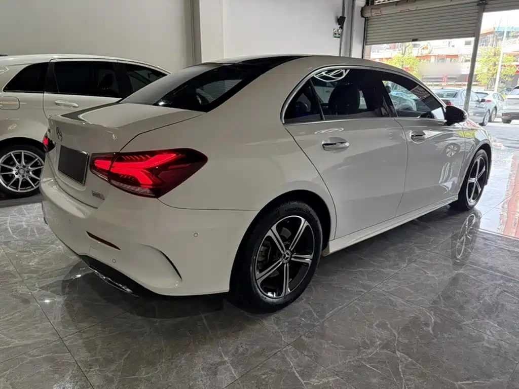 Mercedes-Benz A-Class — фото 10