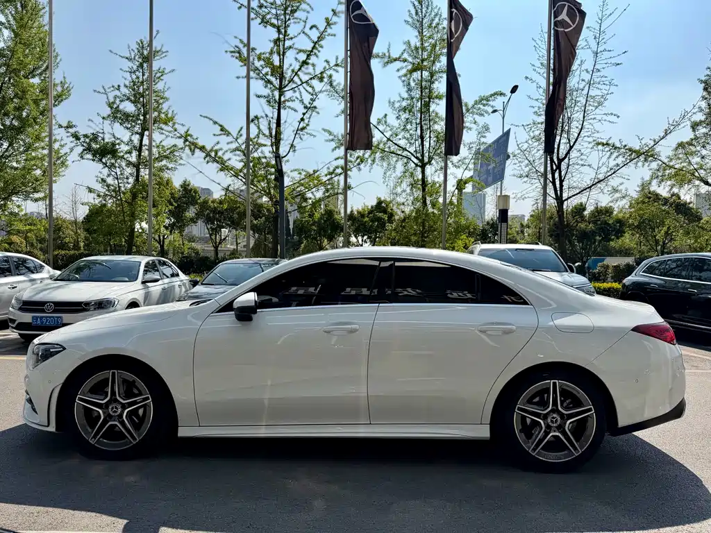 Mercedes-Benz CLA (Import) — фото 9
