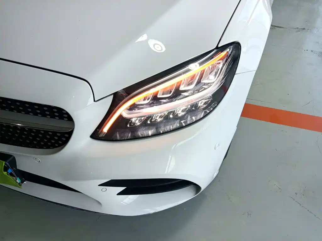 Mercedes-Benz C-Class — фото 18