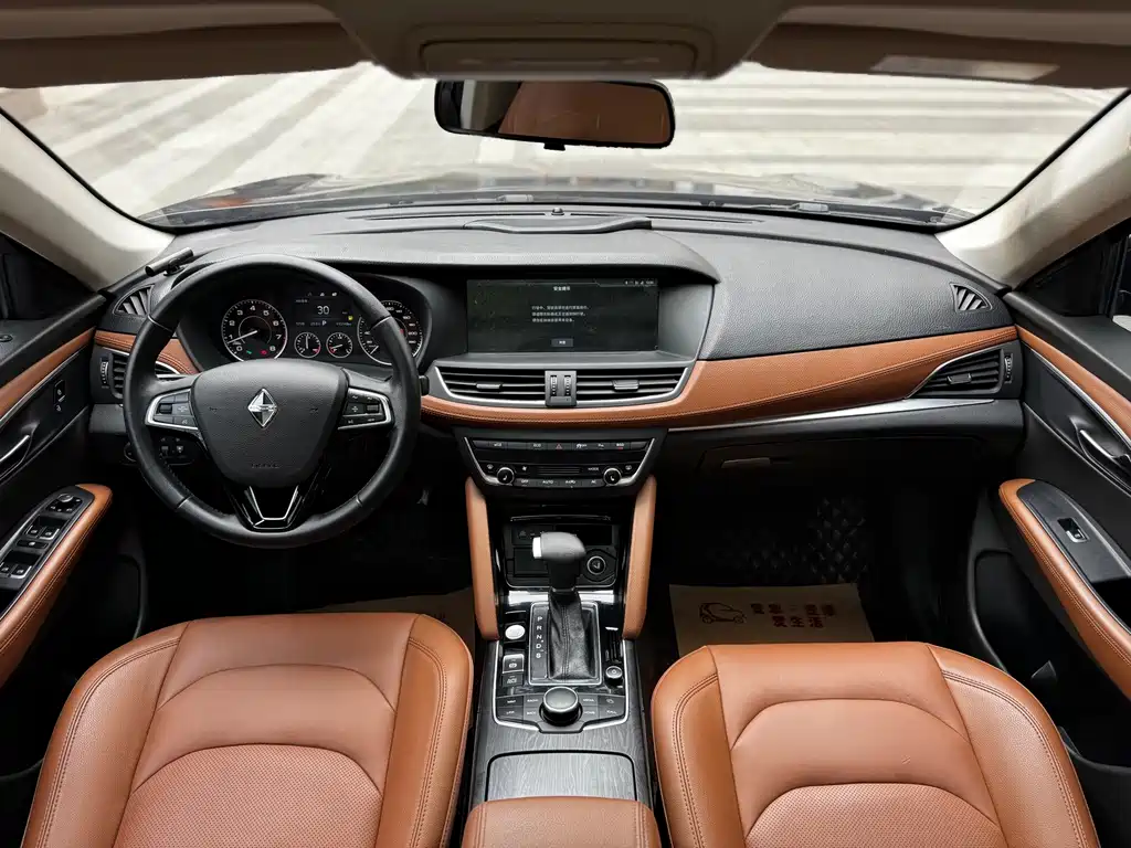 Borgward BX7 — фото 10